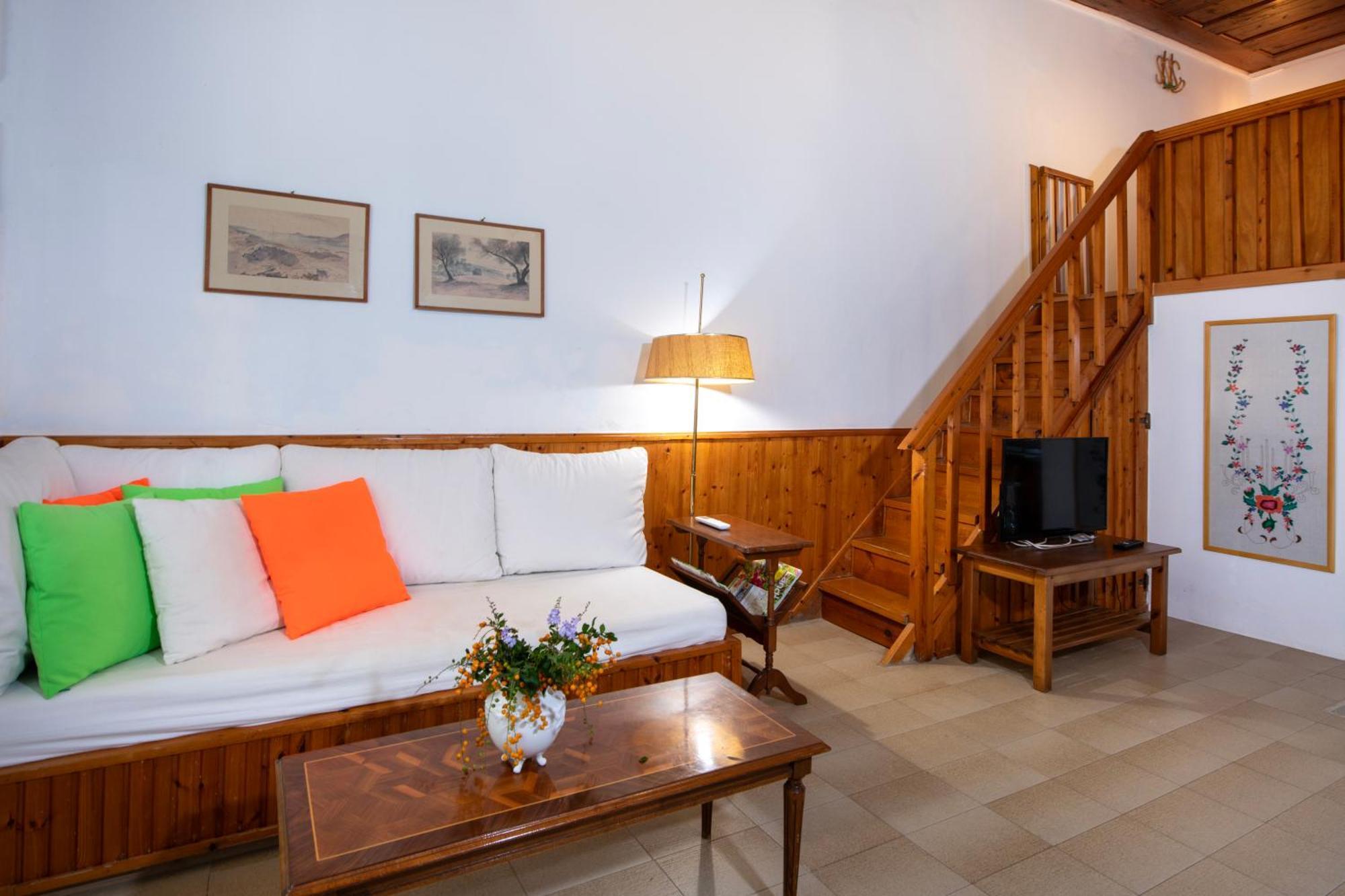 Ismini Apartments Kalýves Eksteriør bilde